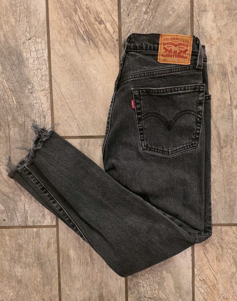 Levi’s 501 Skinny Jeans Womens 26x26 Black Stretch Denim Mid Rise Slim